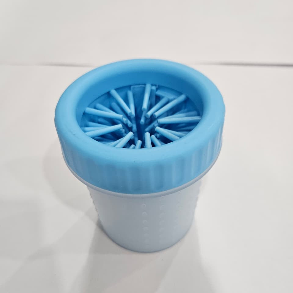 Small paw cleaner with soft silicone bristles for dogs and cats – Petspalz