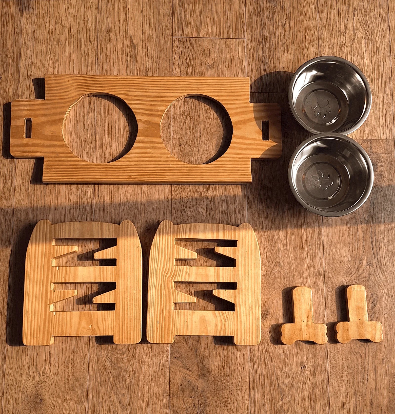 premium pet feeding stand