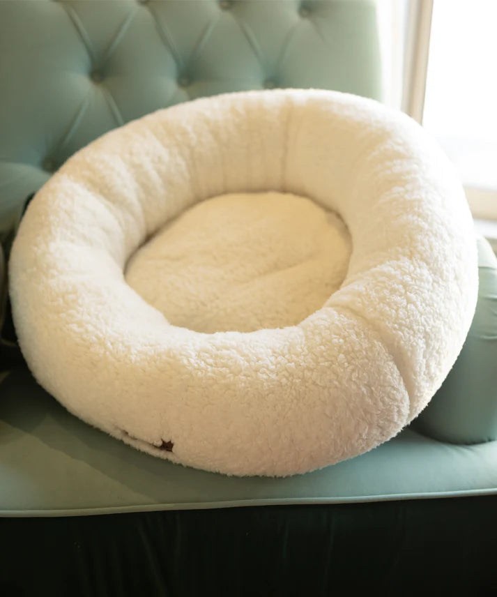 Snowpuff ultra-soft sherpa dog bed with removable cushion