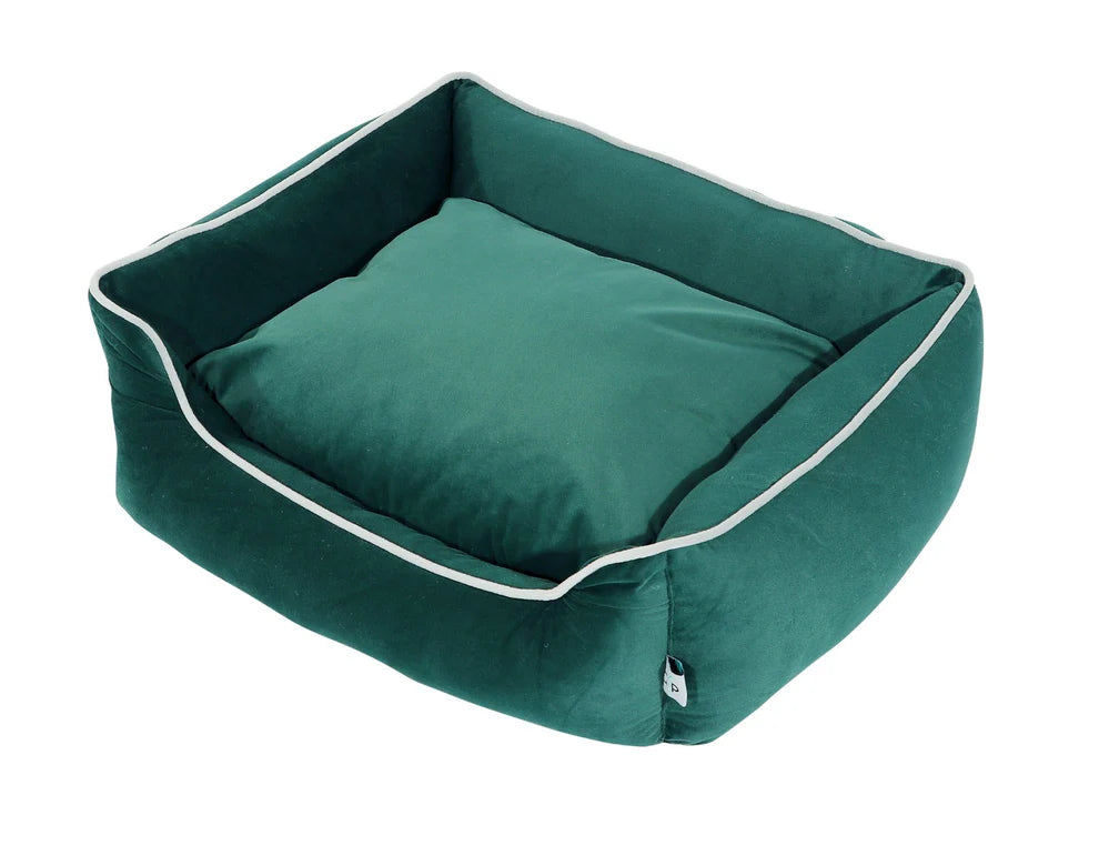 Soft velvet pet bed for dogs and cats